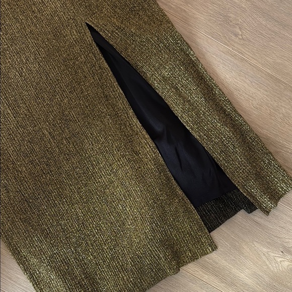 Gold Evening Dress - Picture 3 of 4